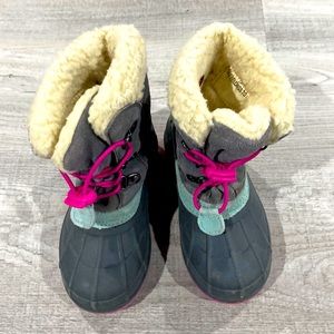 Circo Girl's Thermolite Snowboots Excellent condition well insulated/ warm